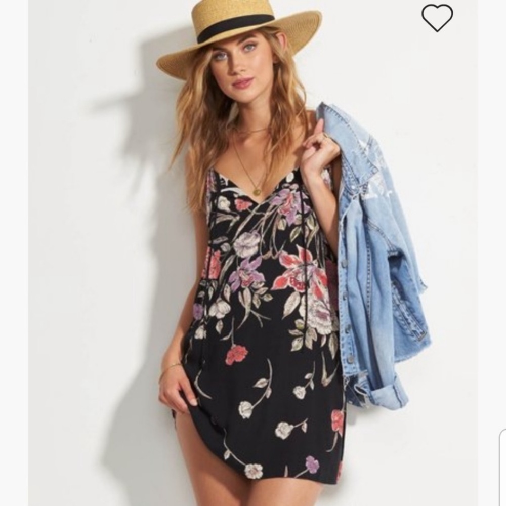Billabong ‘Night In’’ mini summer dress size small, never worn